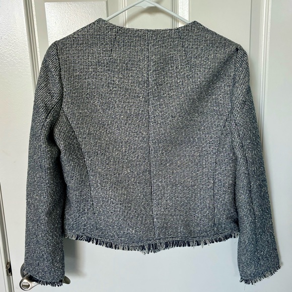 Banana Republic Fringe Trim Tweed Jacket NEW Size 2 - Picture 2 of 3